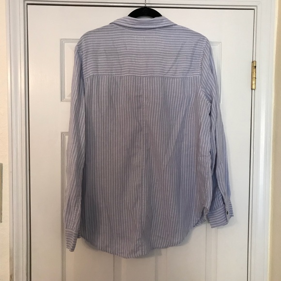 Hollister Button-Up - Picture 3 of 3